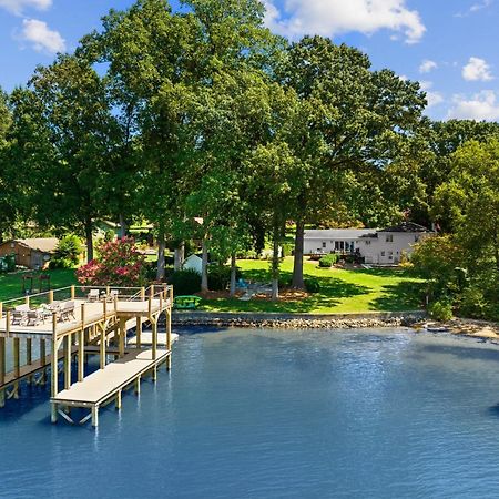 Lakefront Living Мурсвилл Экстерьер фото
