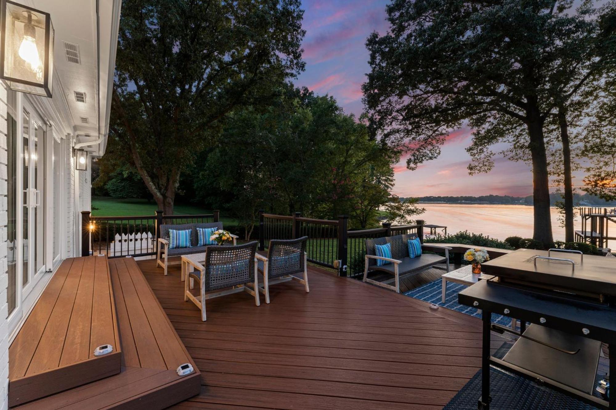 Lakefront Living Мурсвилл Экстерьер фото