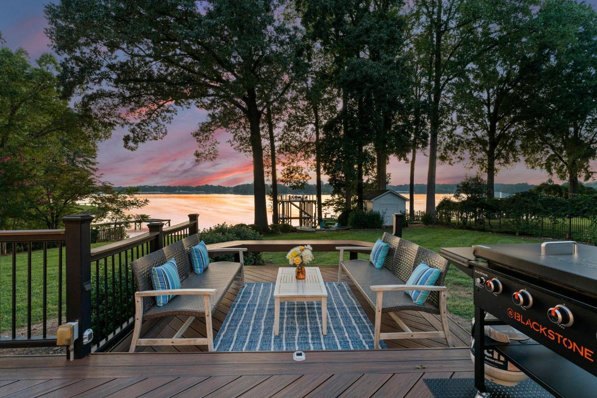 Lakefront Living Мурсвилл Экстерьер фото