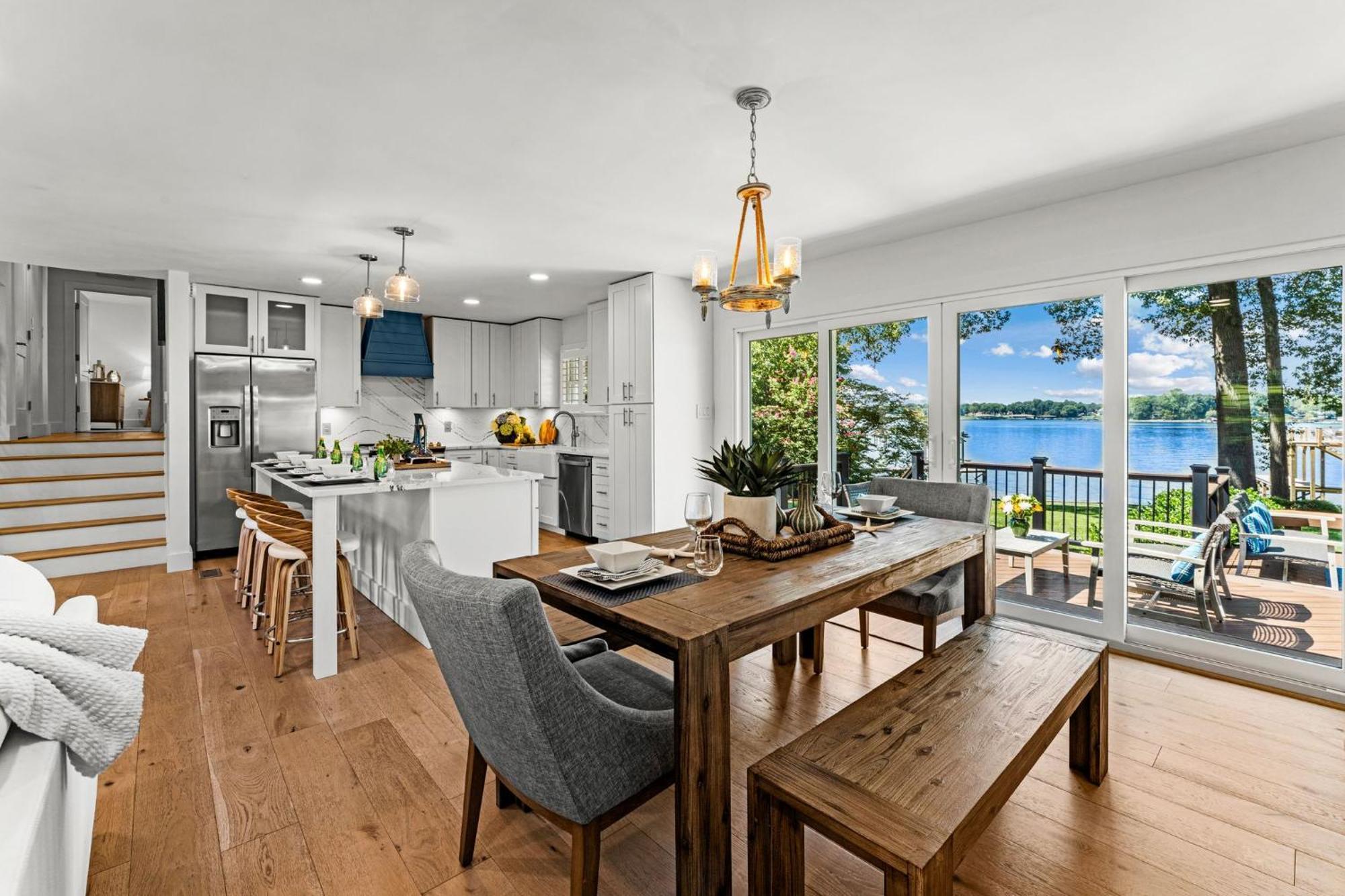 Lakefront Living Мурсвилл Экстерьер фото